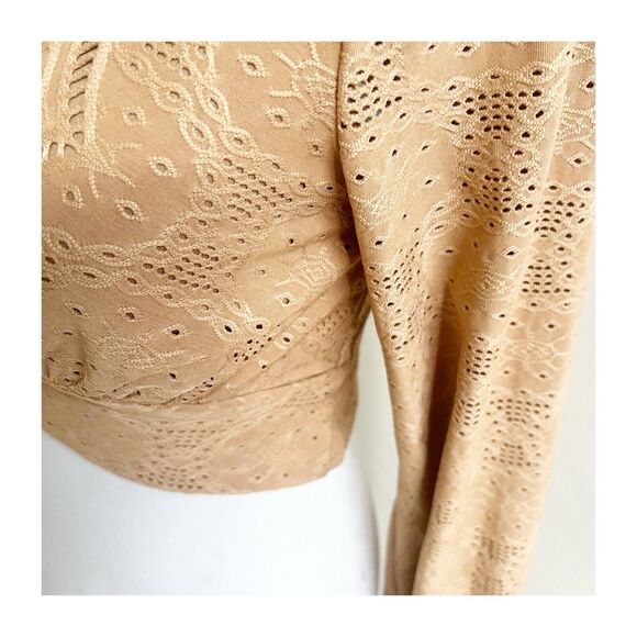 Urban Romantics Bohemian Cropped Eyelet Top Size Small Long Sleeve Festival - Picture 8 of 8